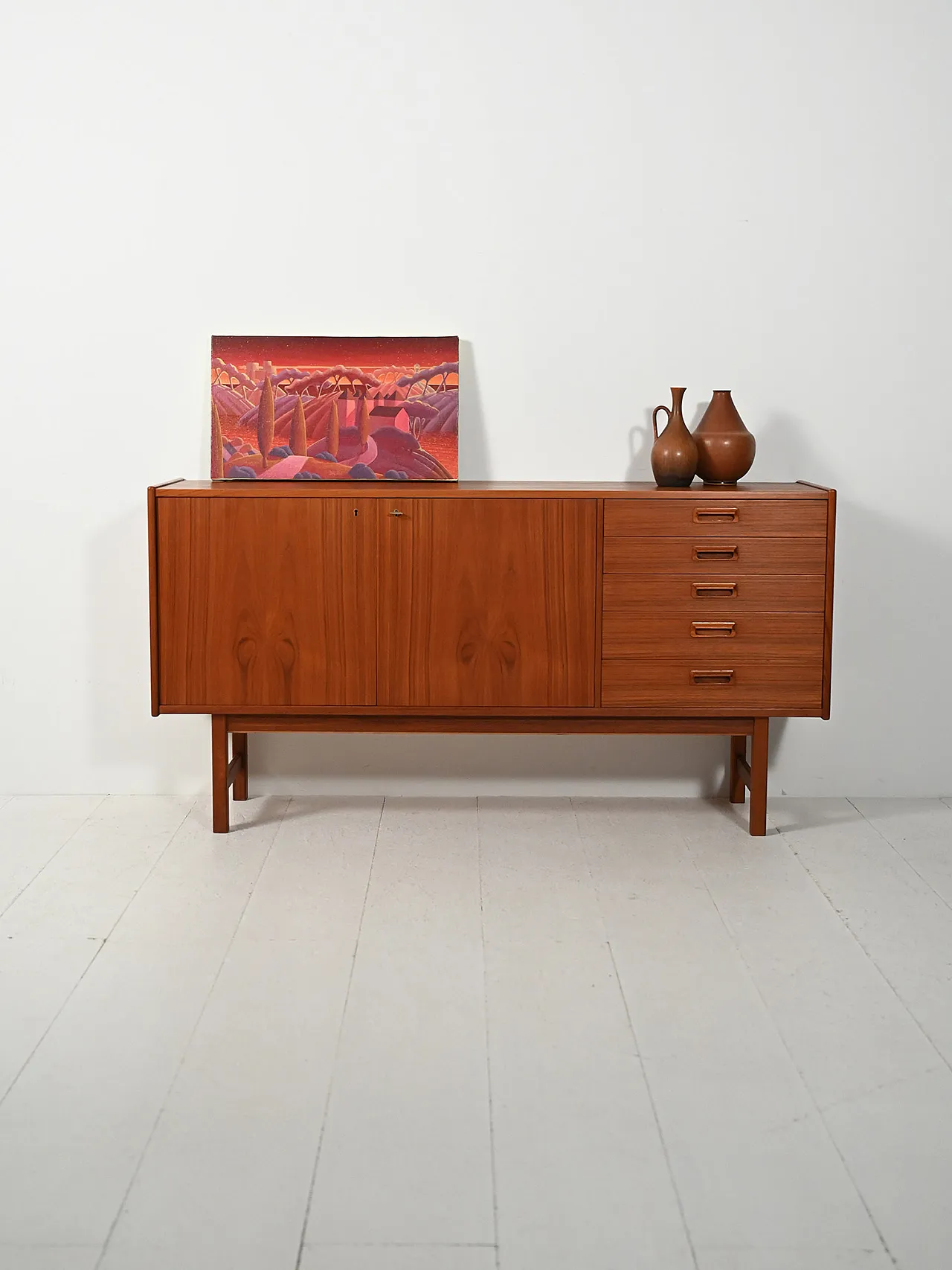 Credenza scandinava con maniglie a sbalzo, anni '60 1