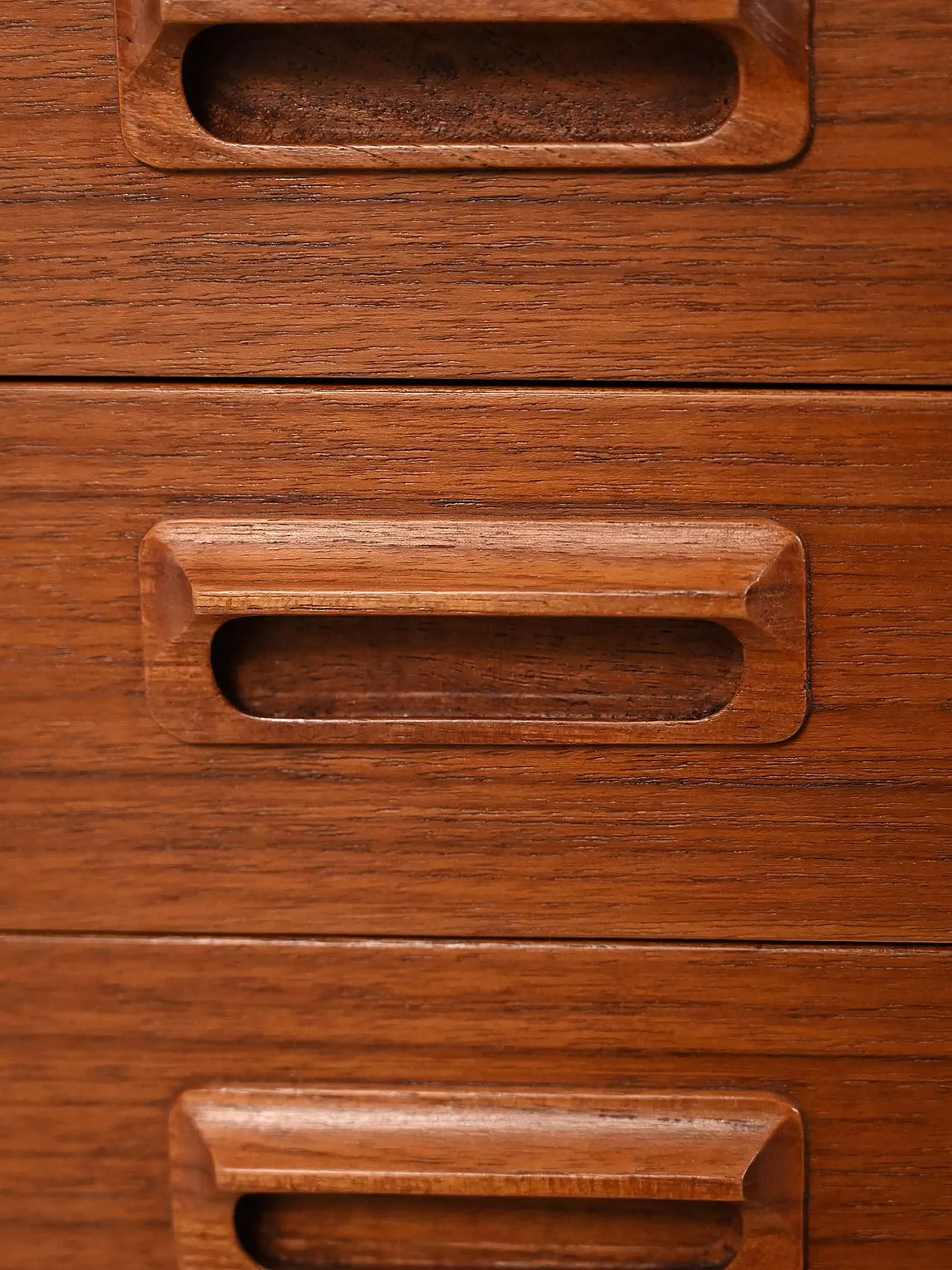 Credenza scandinava con maniglie a sbalzo, anni '60 8