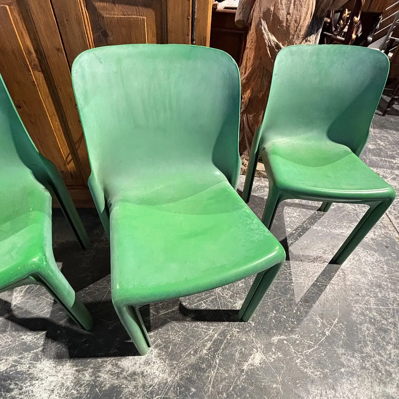 Gruppo sedie Selene di Vico Magistretti per Artemide, anni '70 5