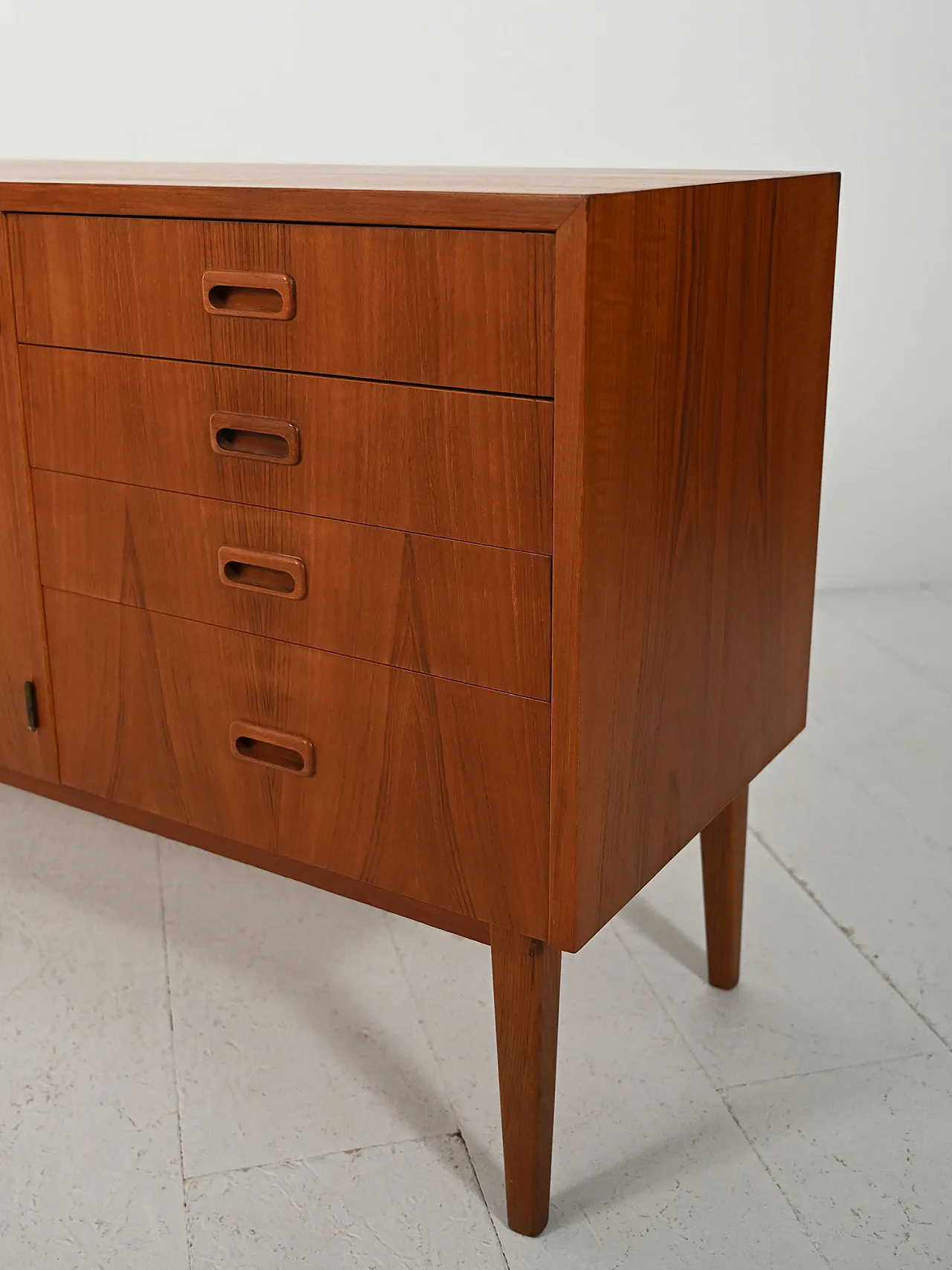 Scandinavian teak sideboard from the 60s 8
