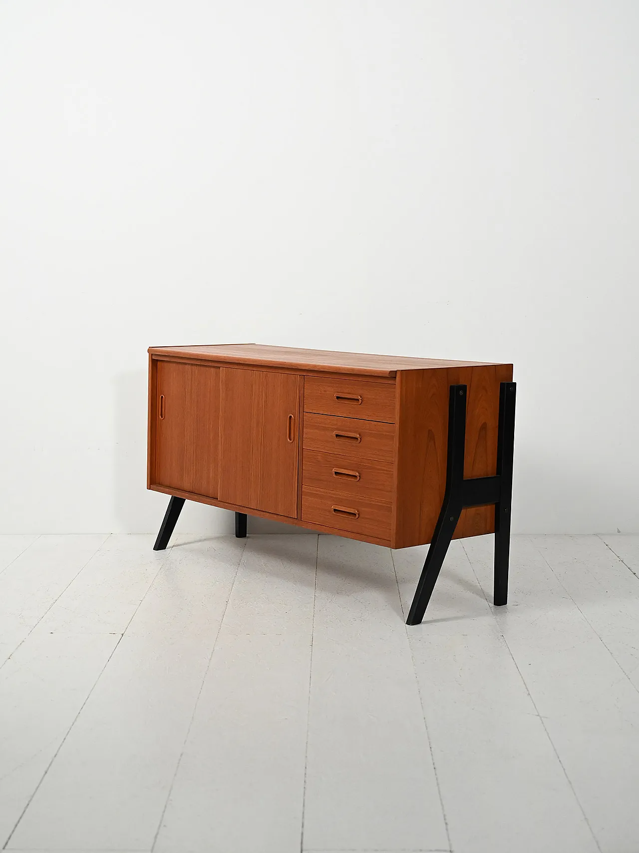 Small two-tone Scandinavian sideboard, 60s 6
