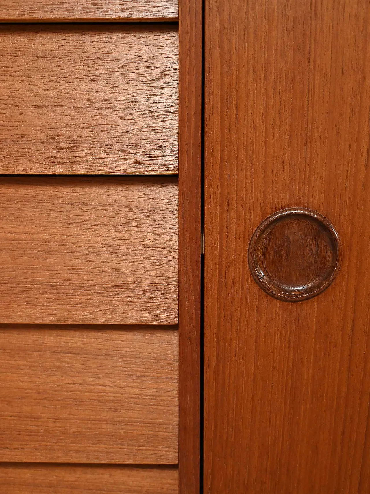 Teak sideboard, 1960s 9