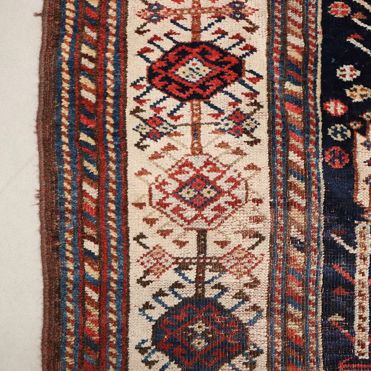 Shiraz wool carpet, large knot, handmade, 20th century 6