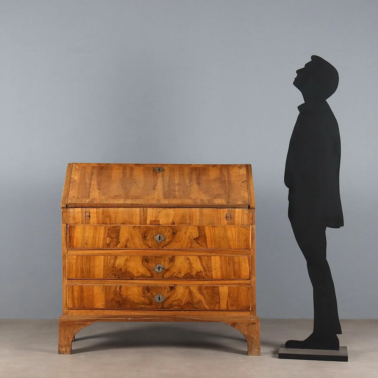 Tilting chest in walnut, walnut burl, and poplar, 18th century 2