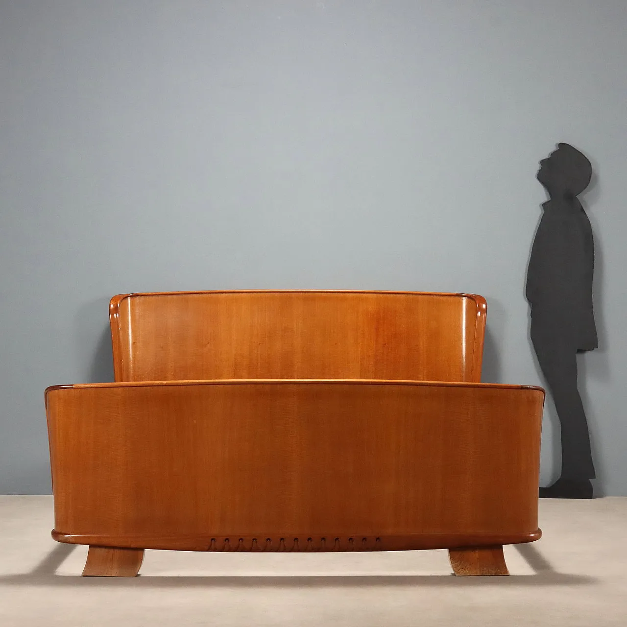 Mahogany veneer double bed, 20th century 3