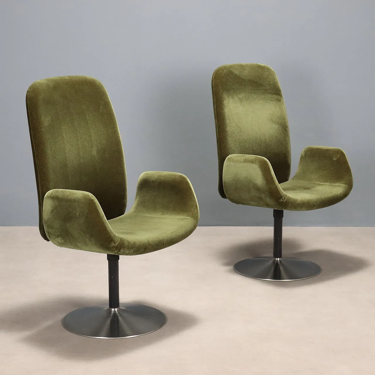 Pair of armchairs in foam, fabric and metal, 20th century 1