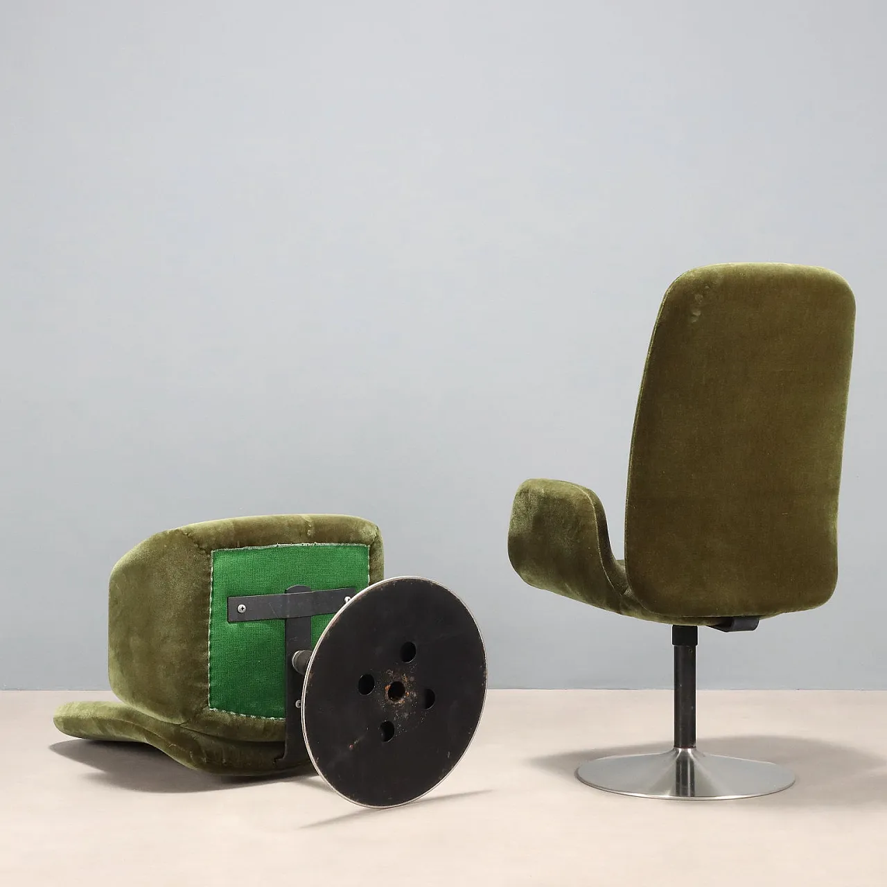 Pair of armchairs in foam, fabric and metal, 20th century 10
