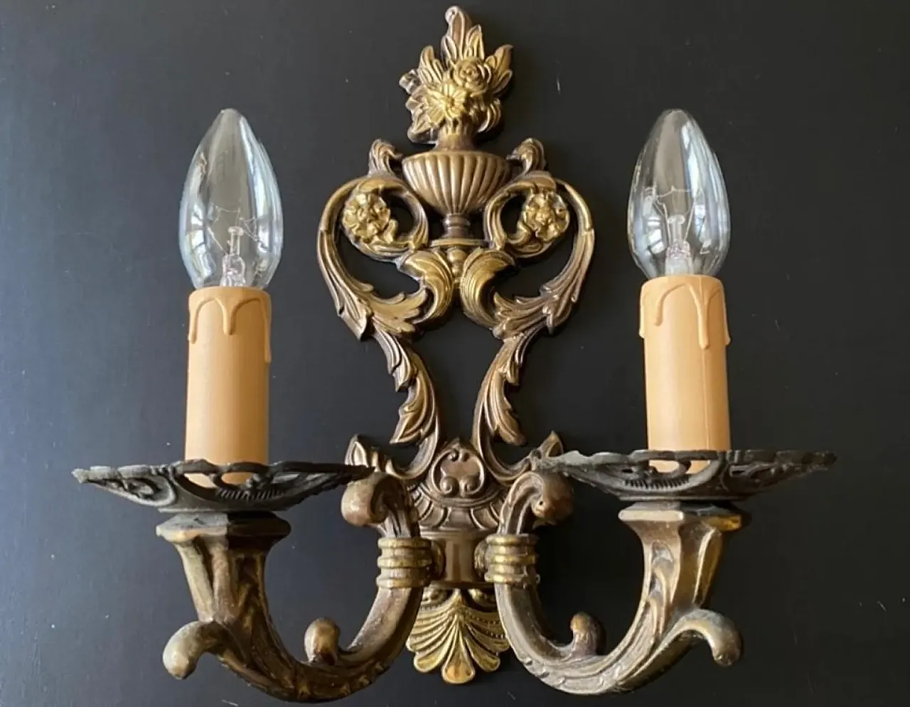 Pair of brass and bronze sconces, 1960s 5
