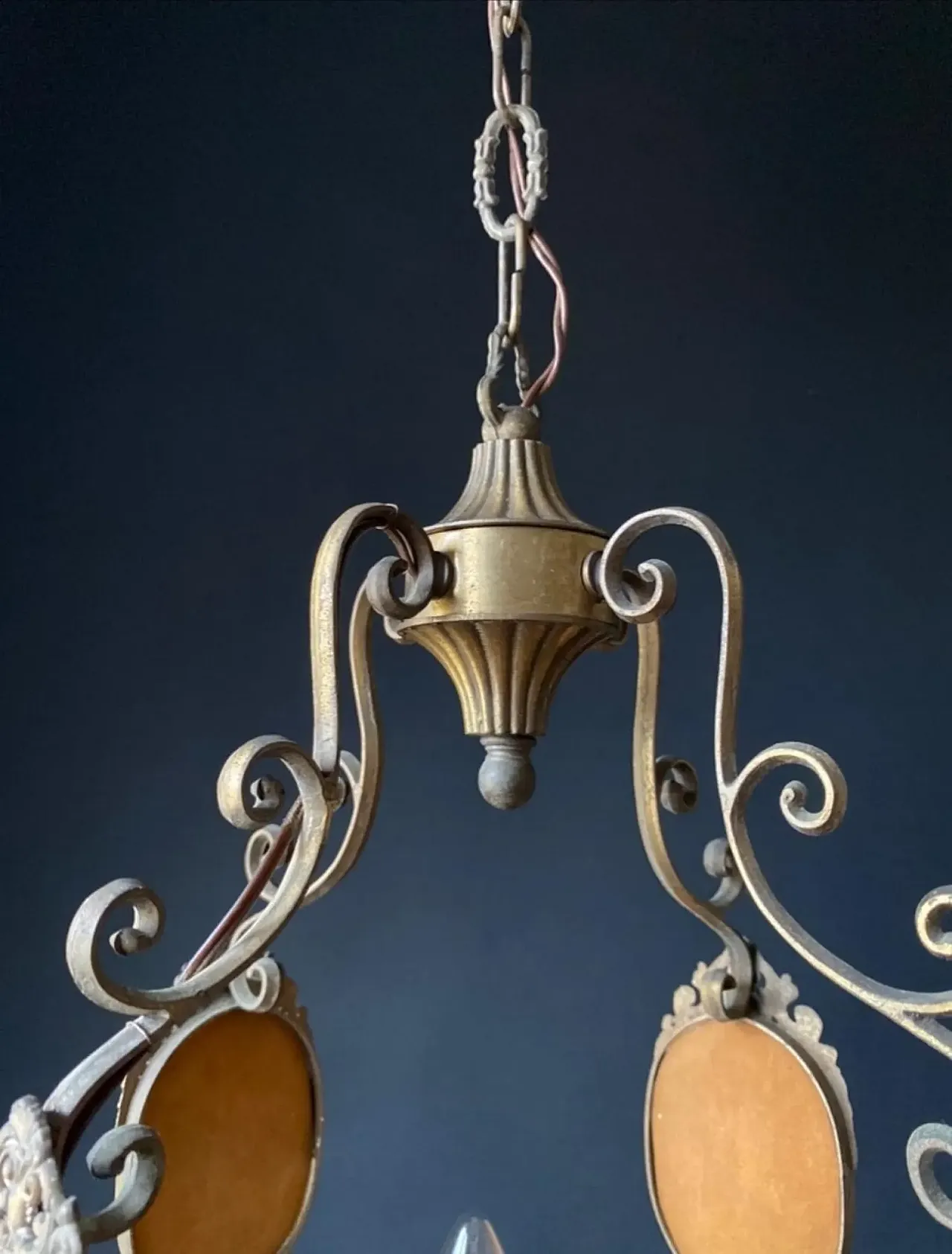 Chandelier in brass and bronze, early 20th century 10