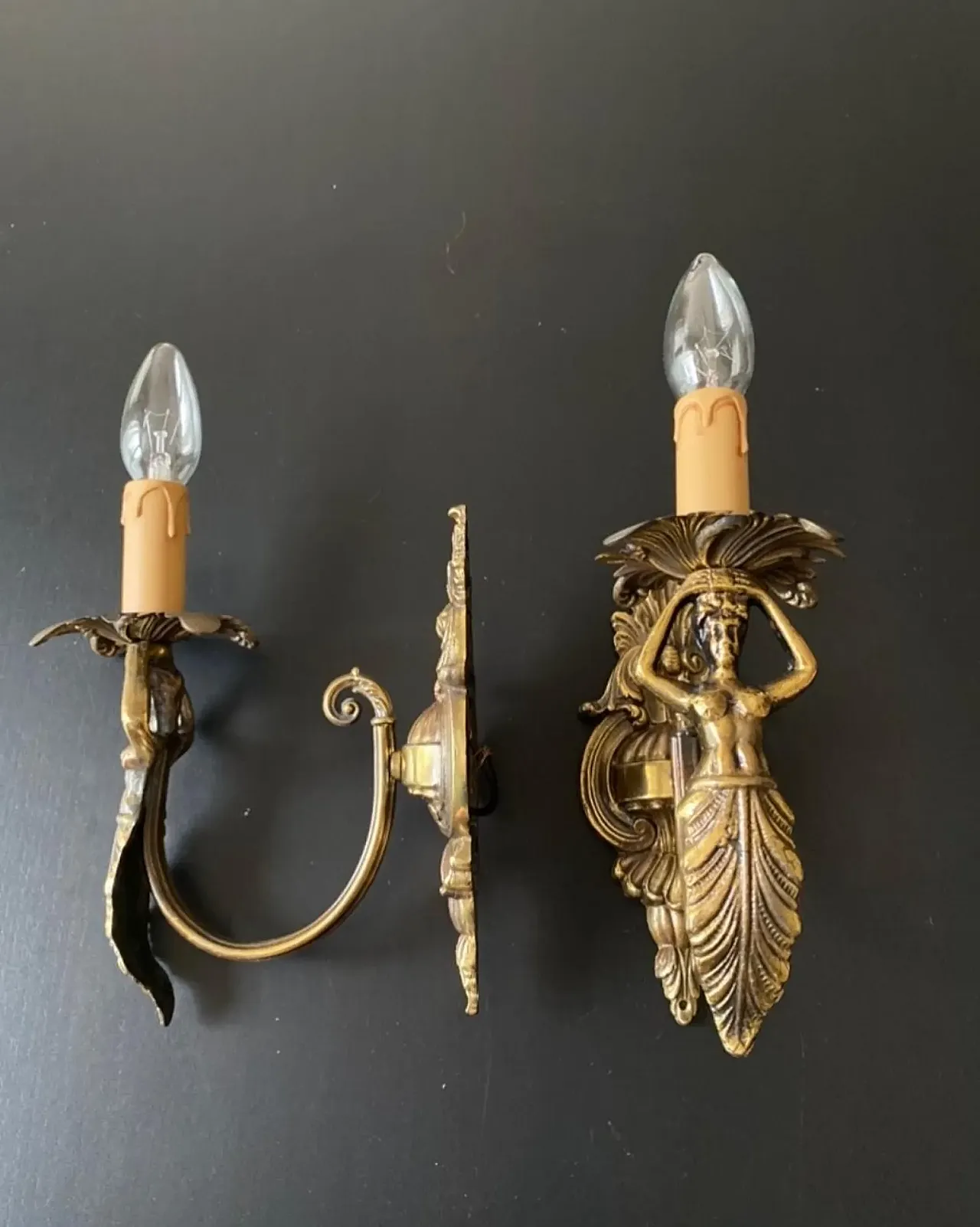 Pair of wall lights in bronze, 20th century 3