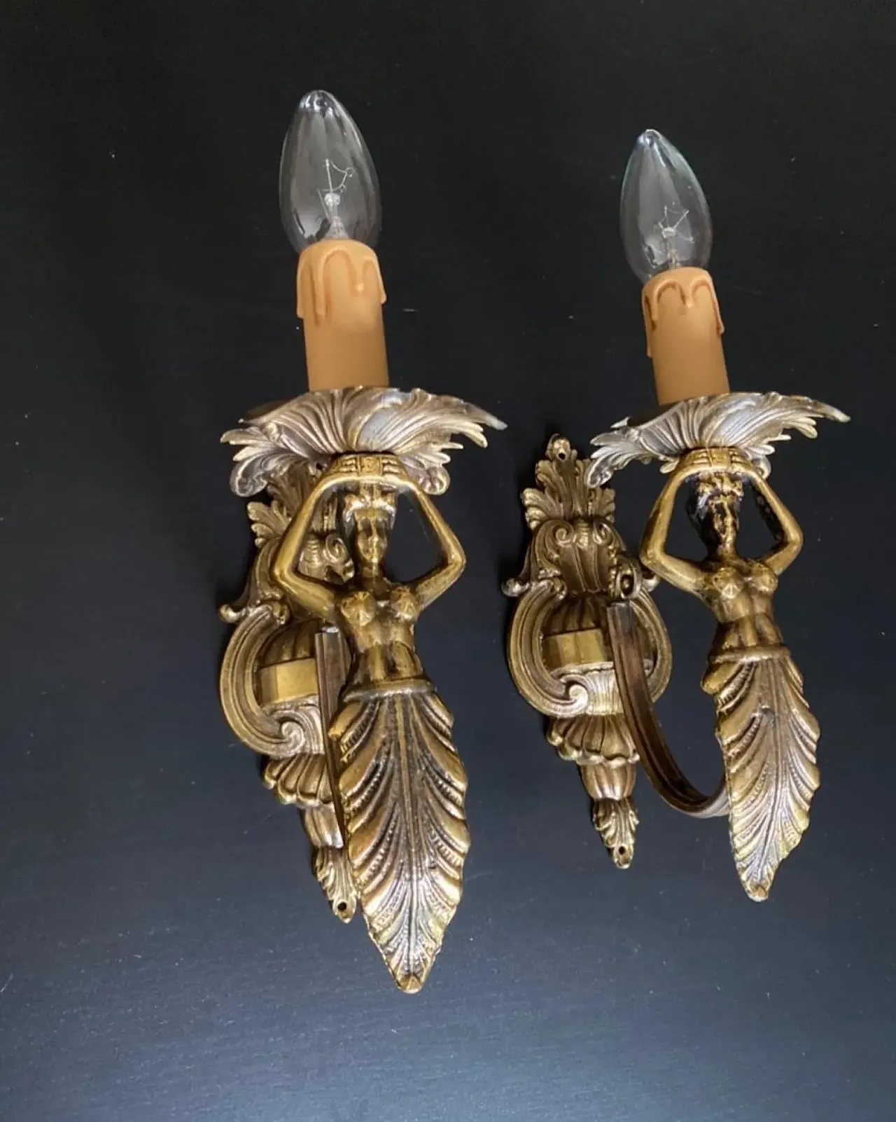 Pair of wall lights in bronze, 20th century 6