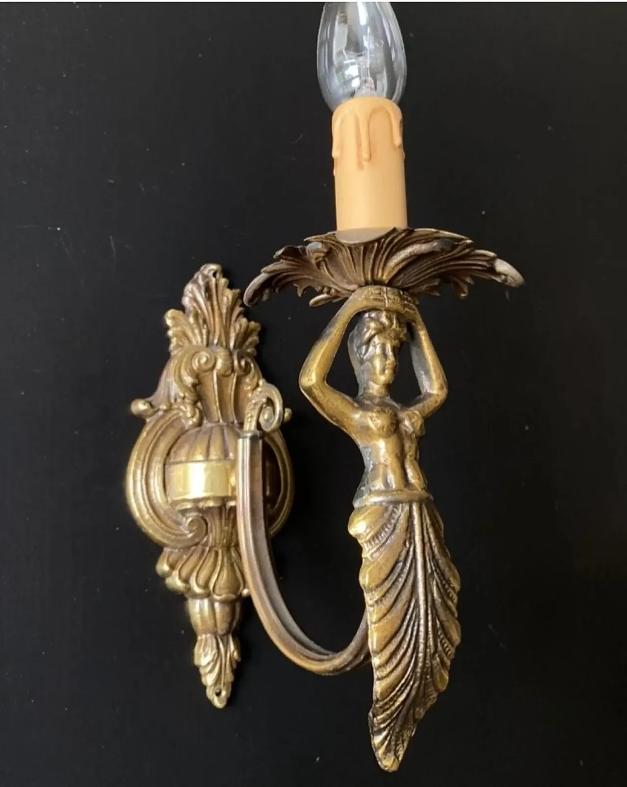 Pair of wall lights in bronze, 20th century 7