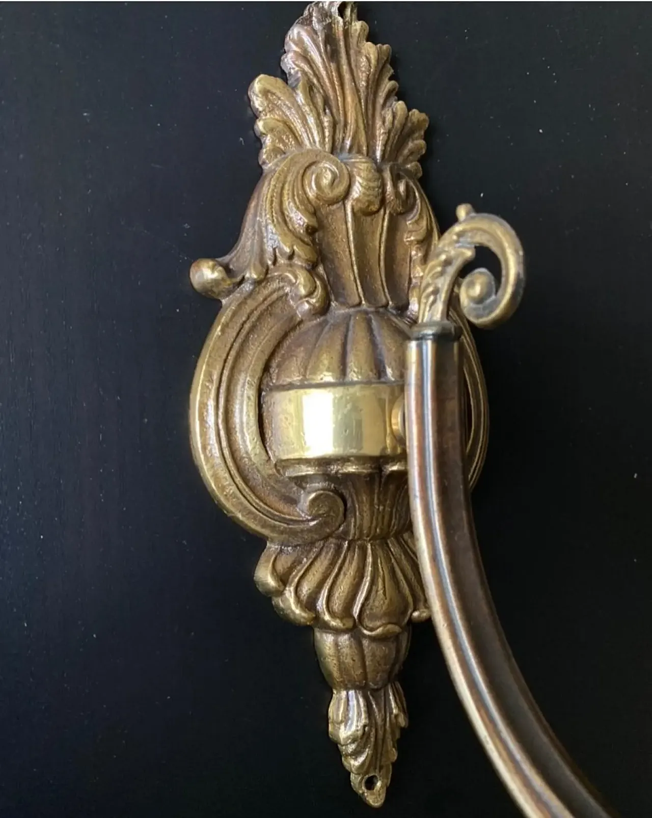 Pair of wall lights in bronze, 20th century 11