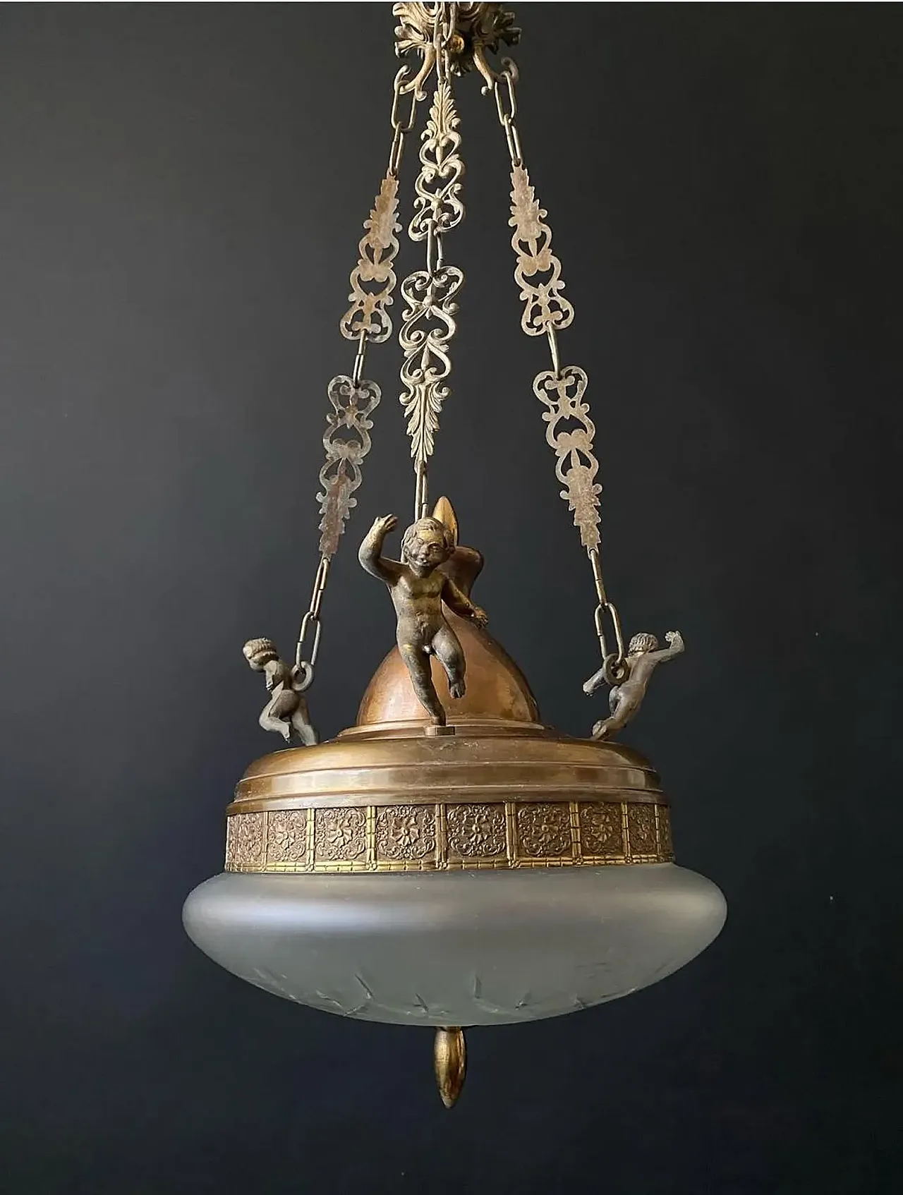 Brass and glass chandelier with putti, 1960s 1
