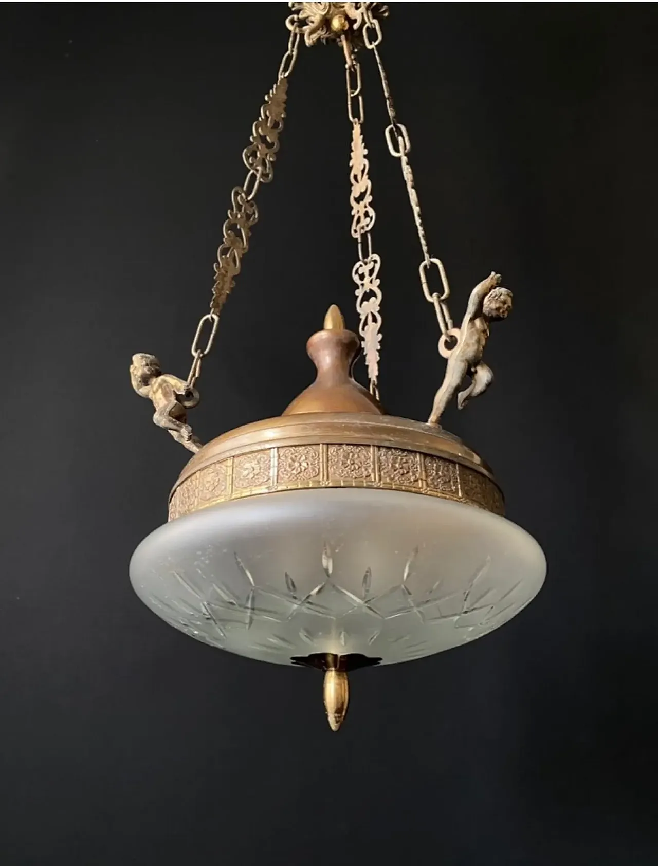Brass and glass chandelier with putti, 1960s 4
