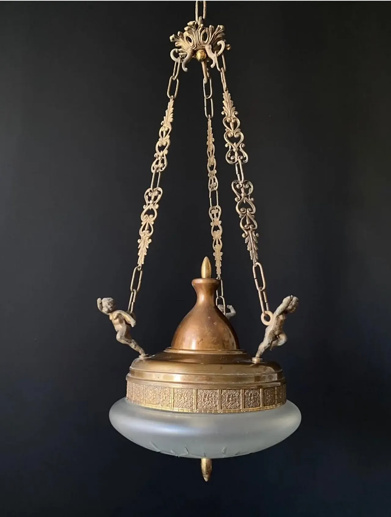 Brass and glass chandelier with putti, 1960s 7