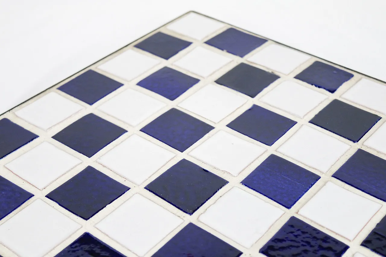 Scacchiera in cemento piastrellata, fine '900 3