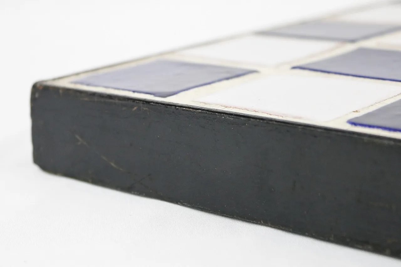 Scacchiera in cemento piastrellata, fine '900 6