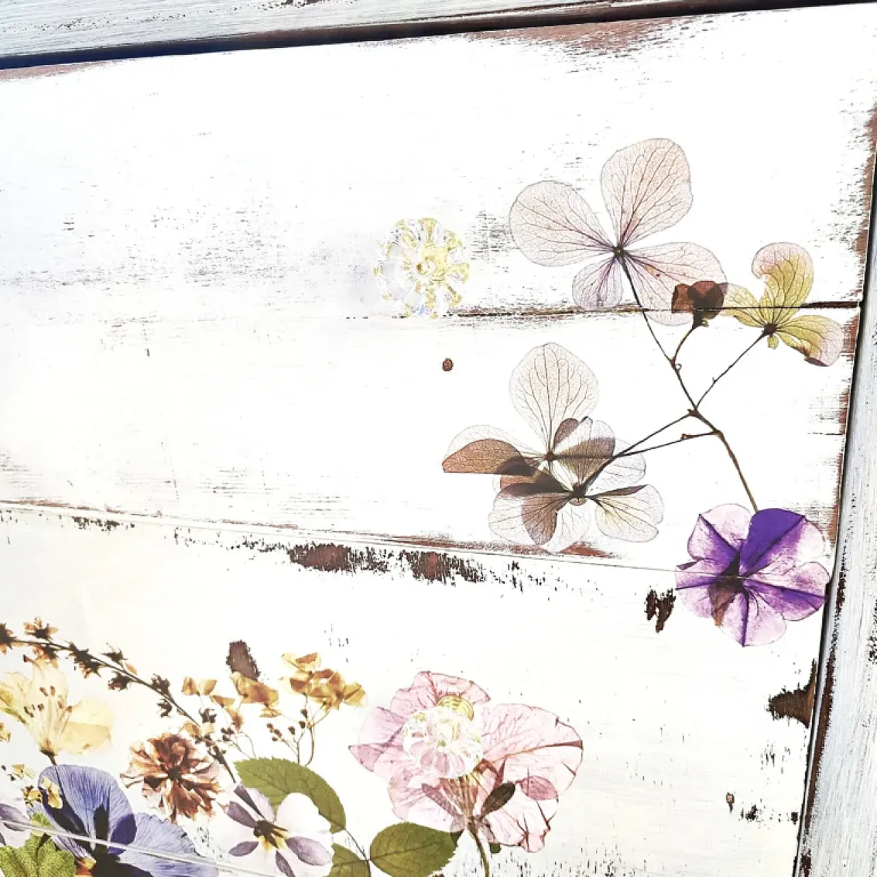 Flowers chest of drawers in shabby style, 20th century 3