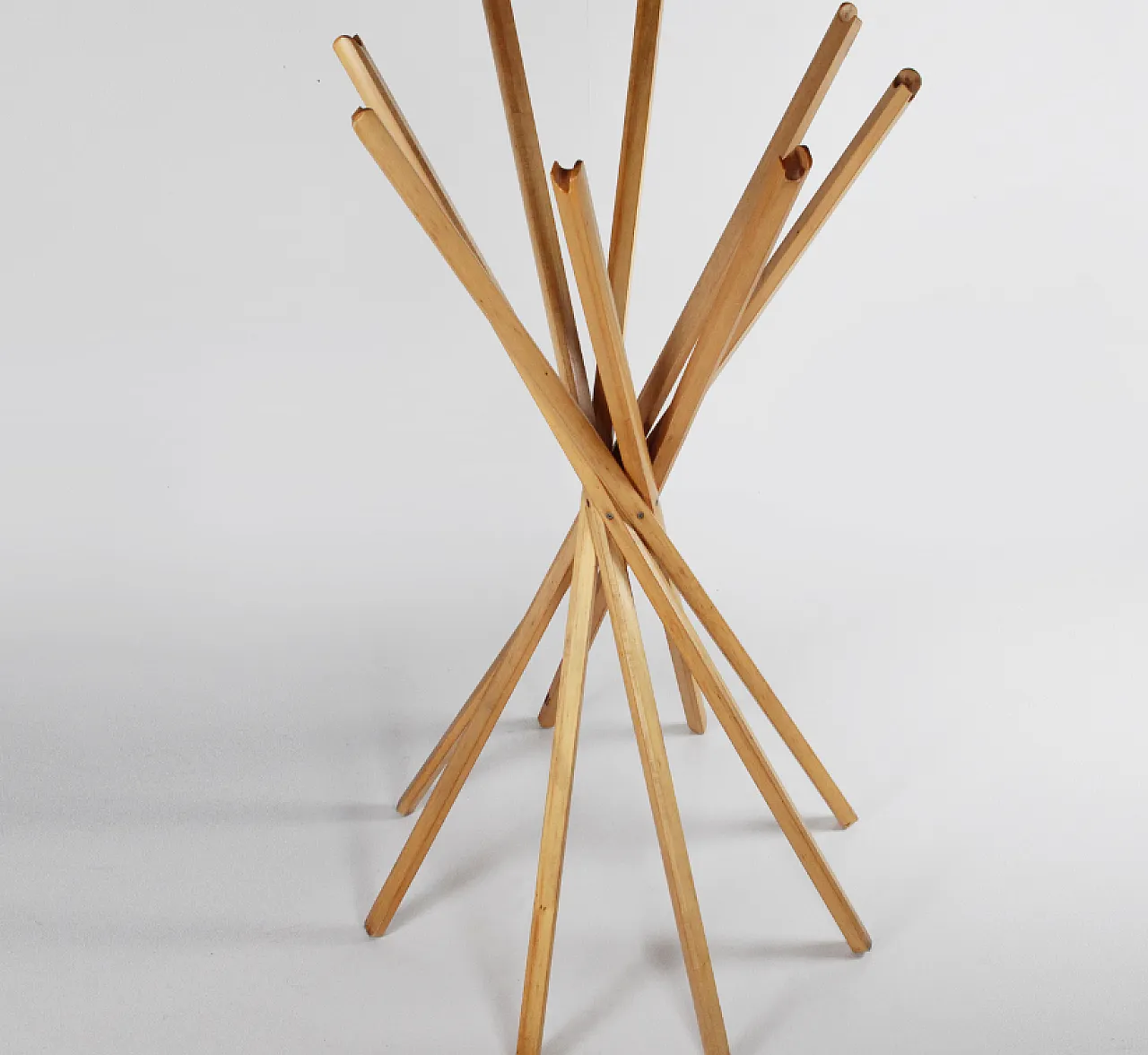 Appendiabiti Sciangai di De Pas, D’Urbino, Lomazzi per Zanotta, '900 2