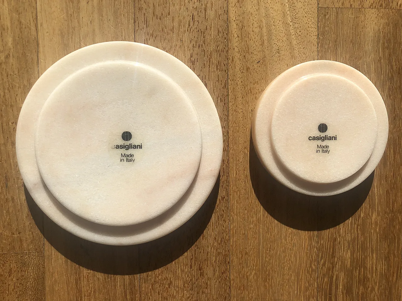 Coppia di posacenere di Casigliani in marmo salmone, anni '80 8