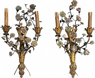 Coppia di applique Napoleone III in latta e porcellana policroma, '800