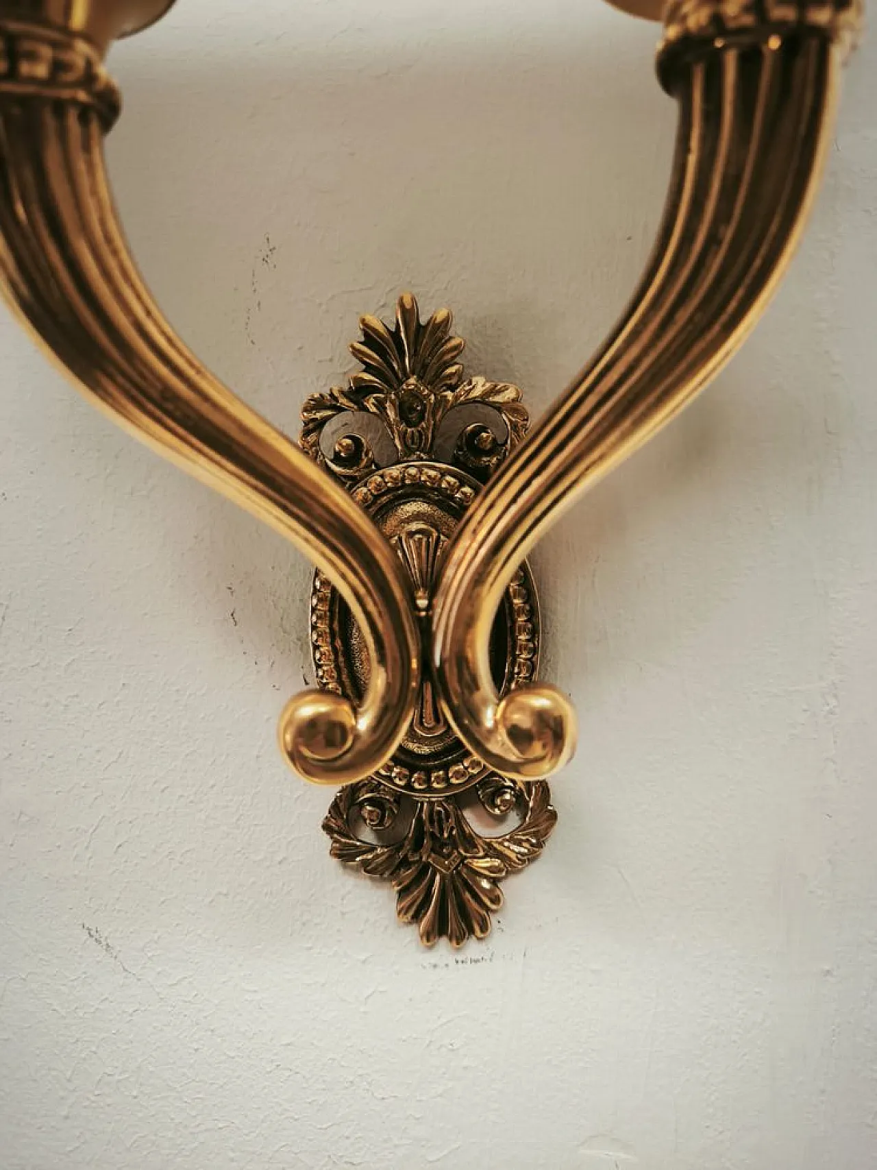 Double-light wall lamp with green fabric fan, 1940s 2