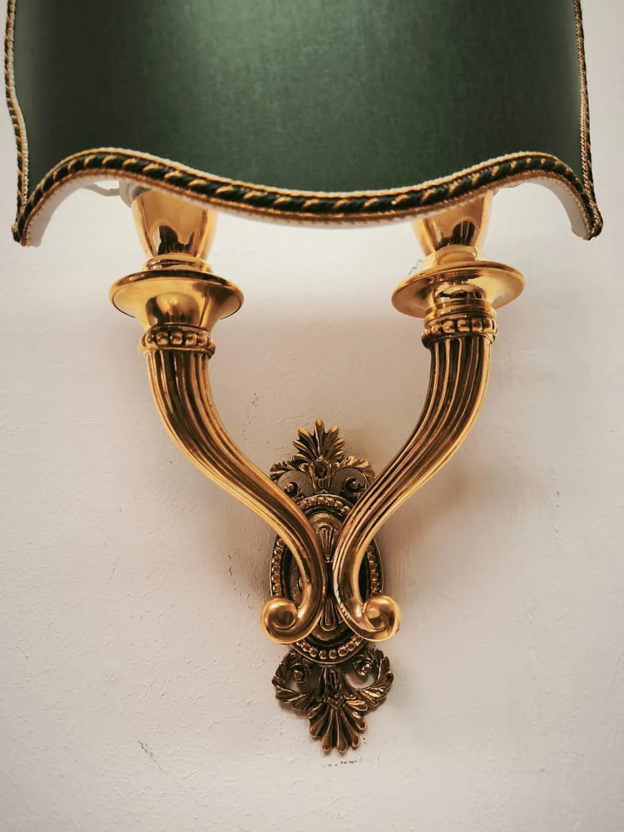 Double-light wall lamp with green fabric fan, 1940s 12