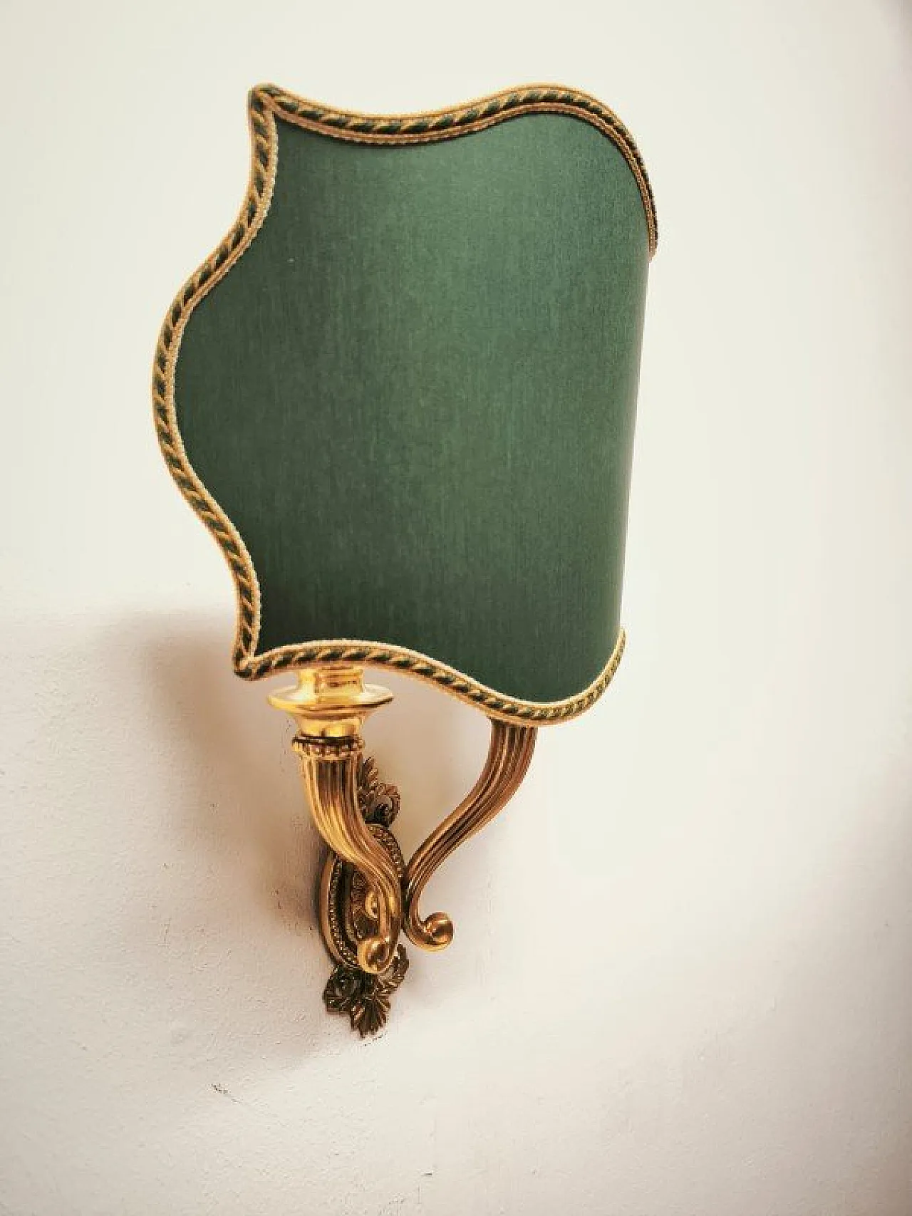 Double-light wall lamp with green fabric fan, 1940s 19