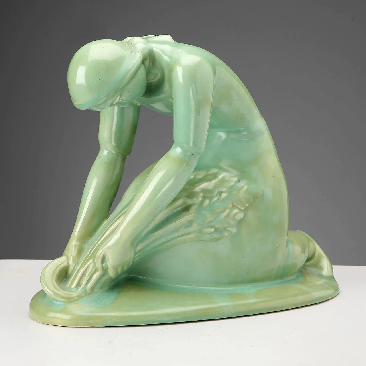 Scultura in ceramica raffigurante La Mietitrice, '900 3