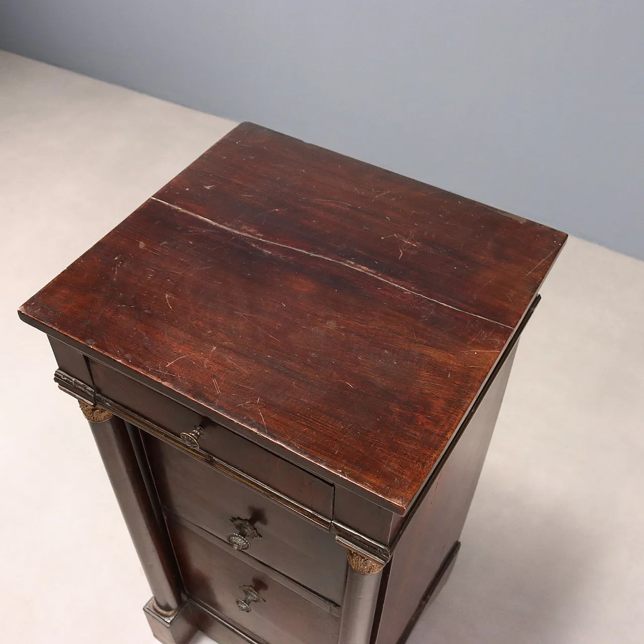 Empire walnut bedside table, 19th century 9