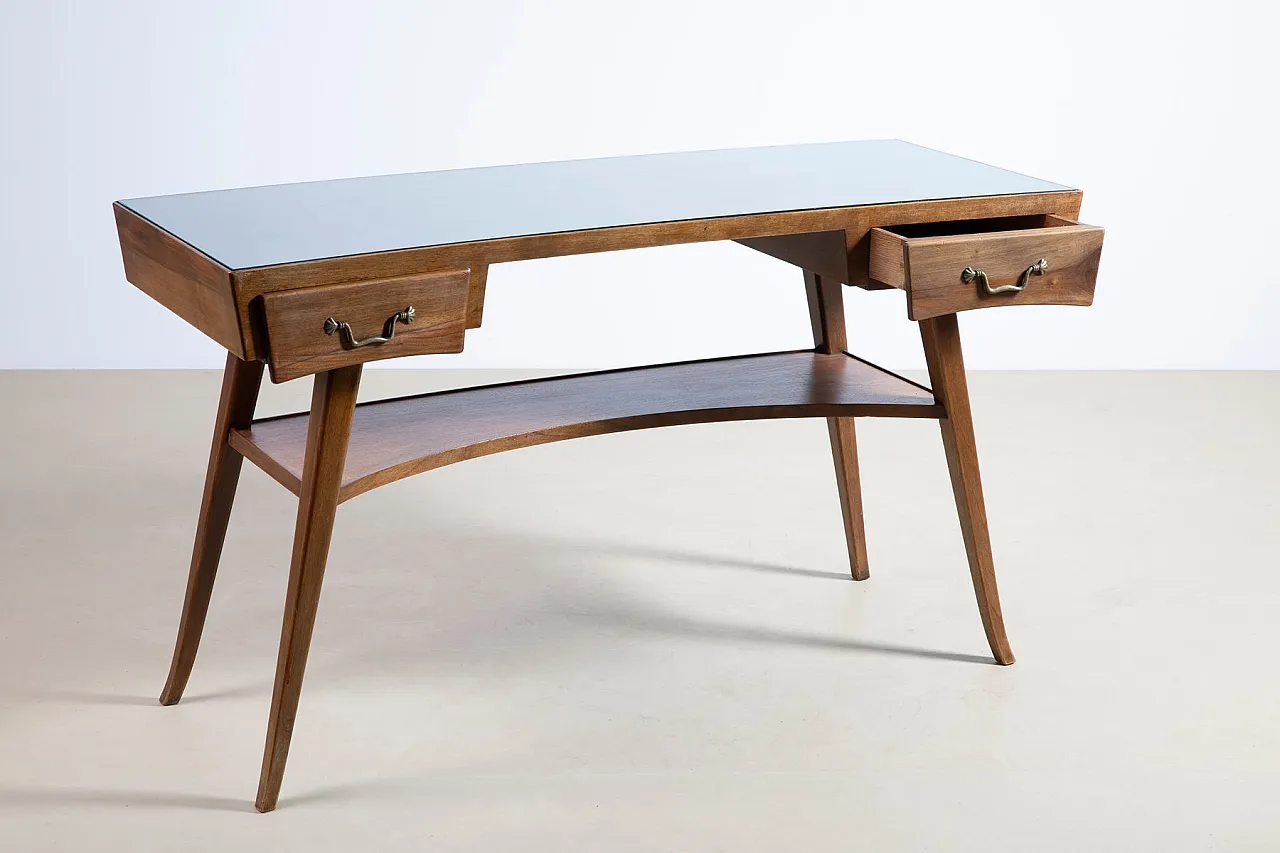Scrivania Mid-Century in noce con ripiano in vetro, anni '50 1