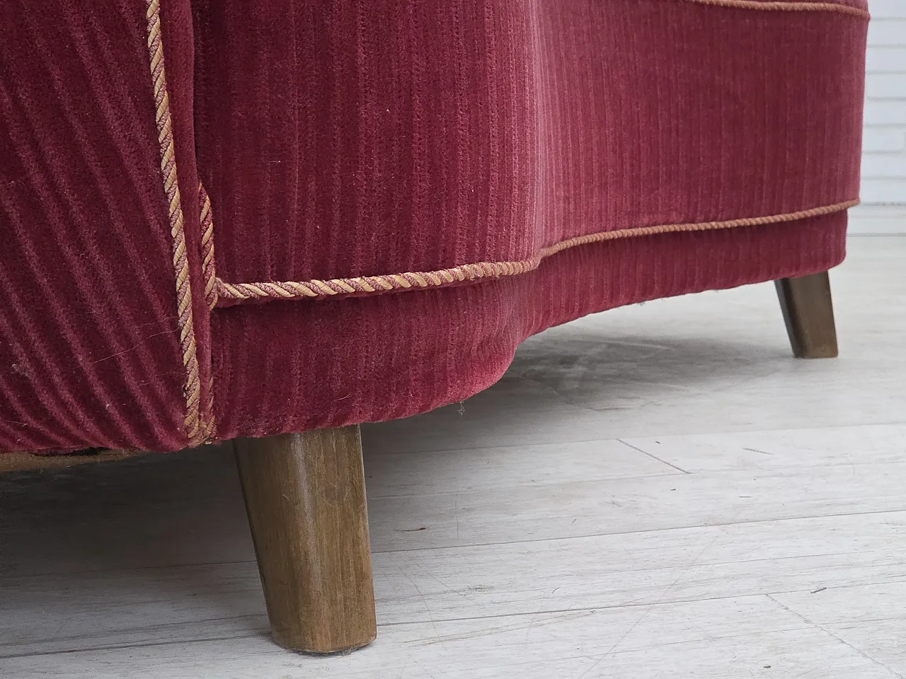 Danish 2-seater Banana sofa, red velour, oak wood, 1960s 5