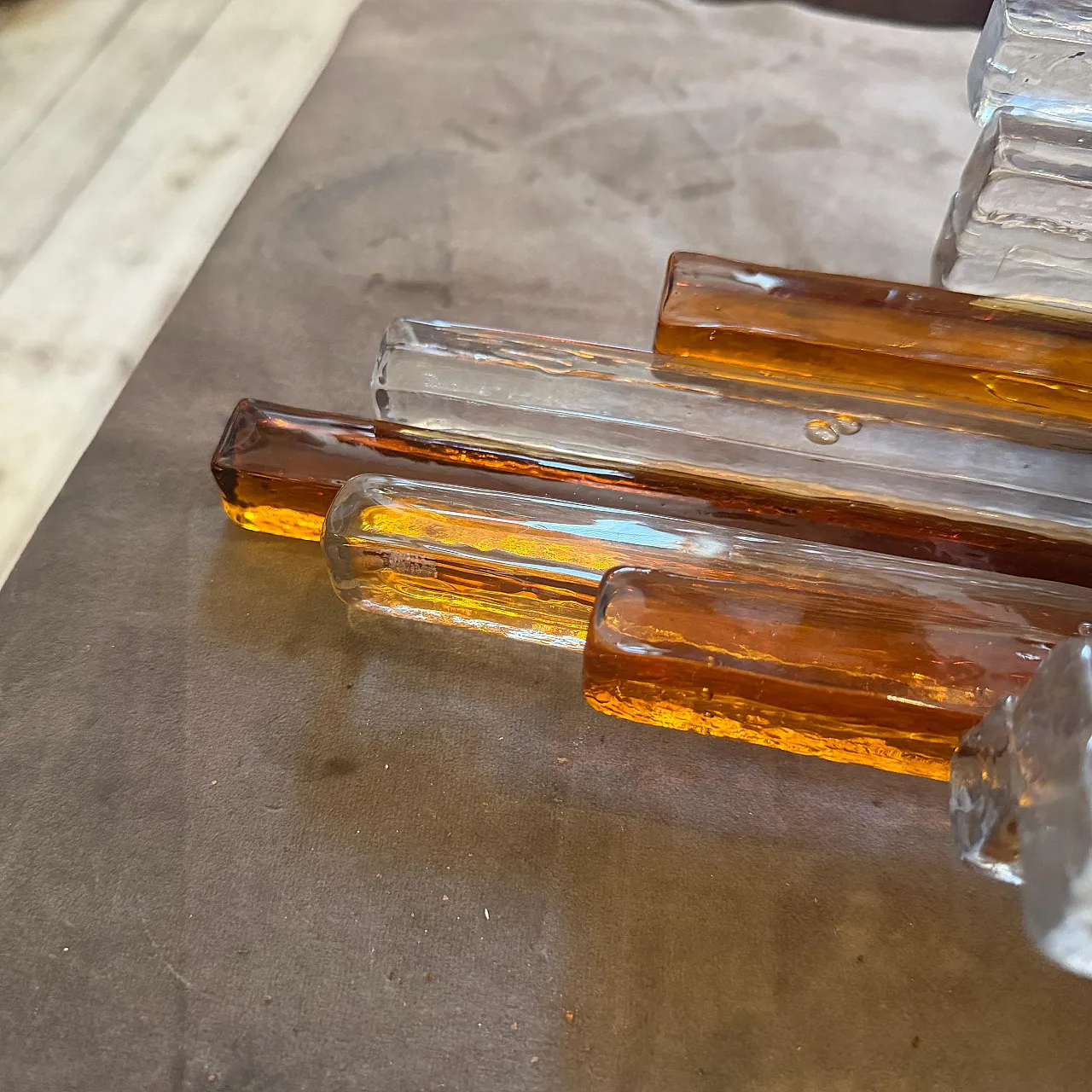 Pair of Brutalist glass appliques by Poliarte, 1970s 15