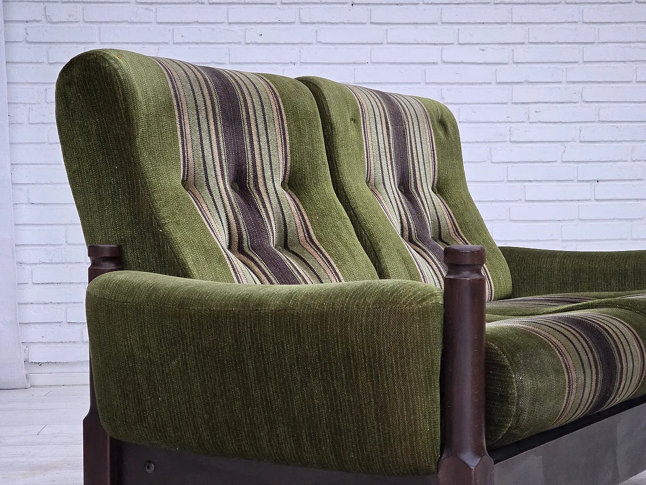 Scandinavian 2-seater sofa, green velour, beech wood, 1970s 7
