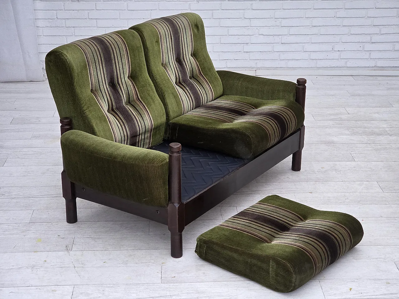 Scandinavian 2-seater sofa, green velour, beech wood, 1970s 9