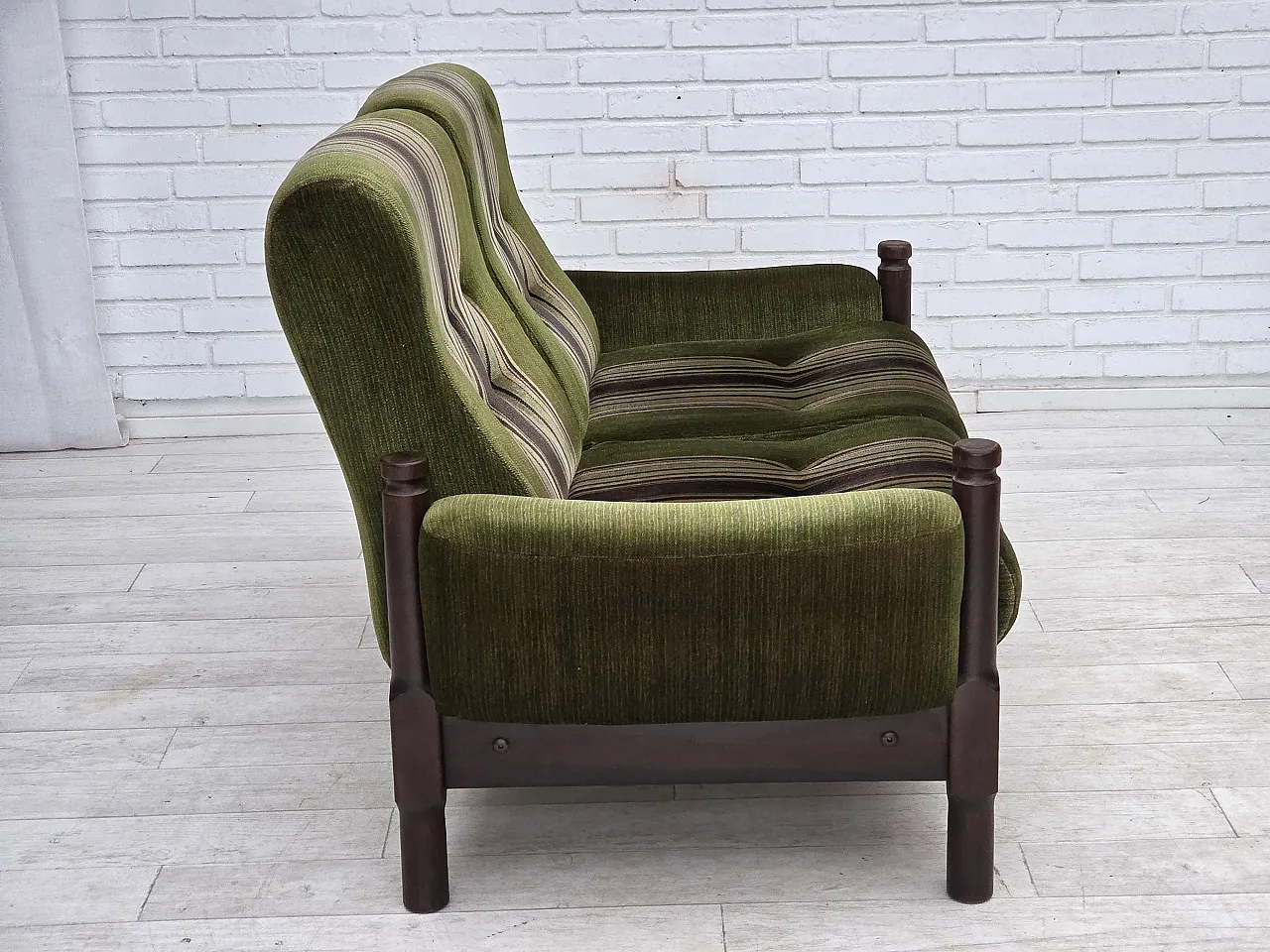 Scandinavian 2-seater sofa, green velour, beech wood, 1970s 10