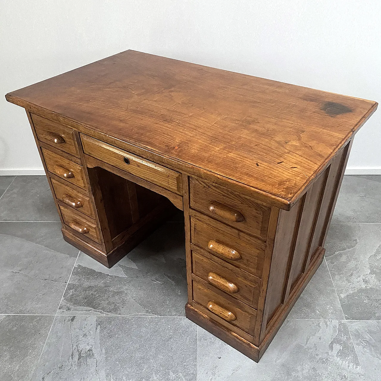 Desk, 1930s 3