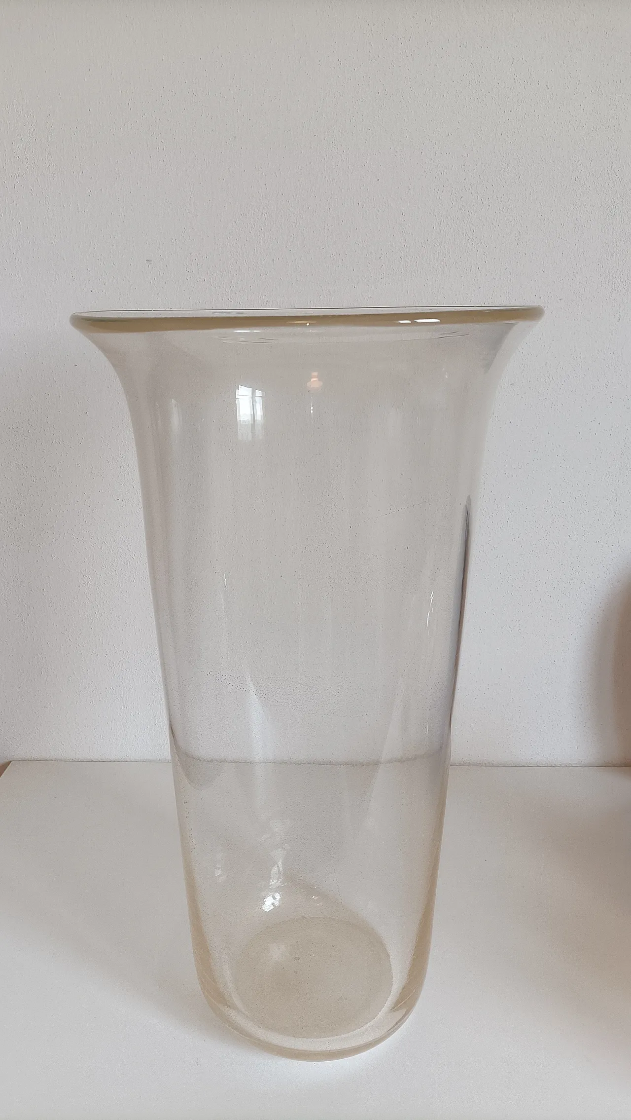 Vase by Fratelli Toso signed Murano blown glass with gilding, 80s 1