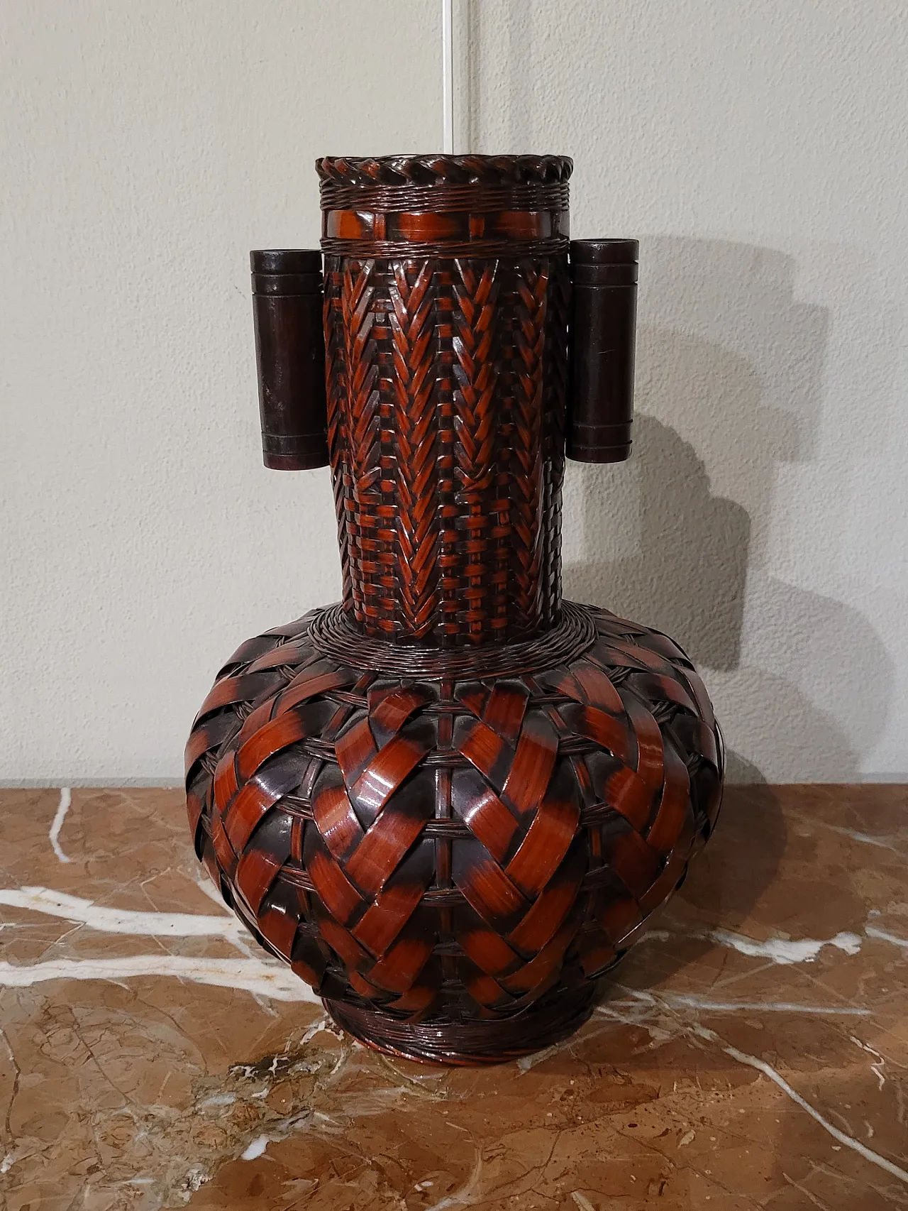 Ikebana vase in woven bamboo on porcelain base, Japan, 20th c. 4