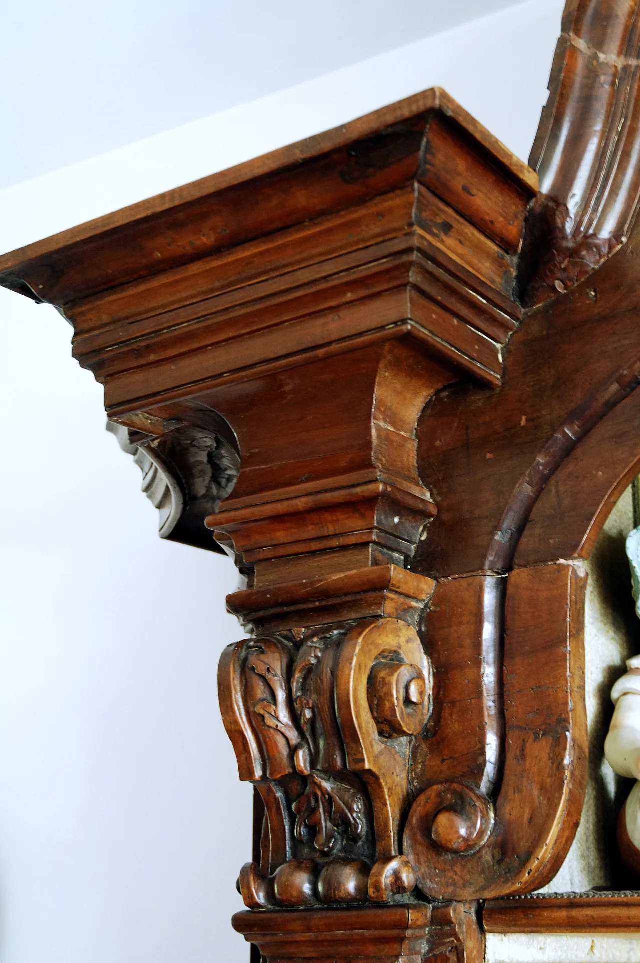 Italian sideboard with stand, 17th century 5