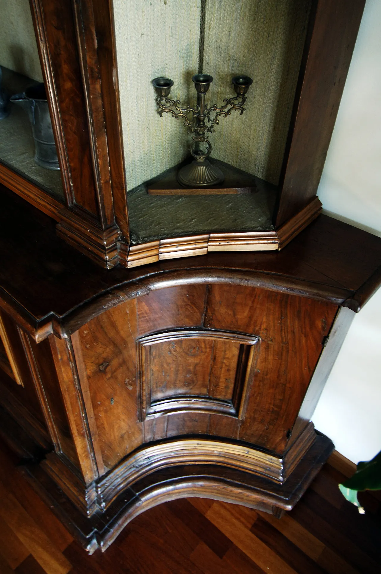 Italian sideboard with stand, 17th century 6