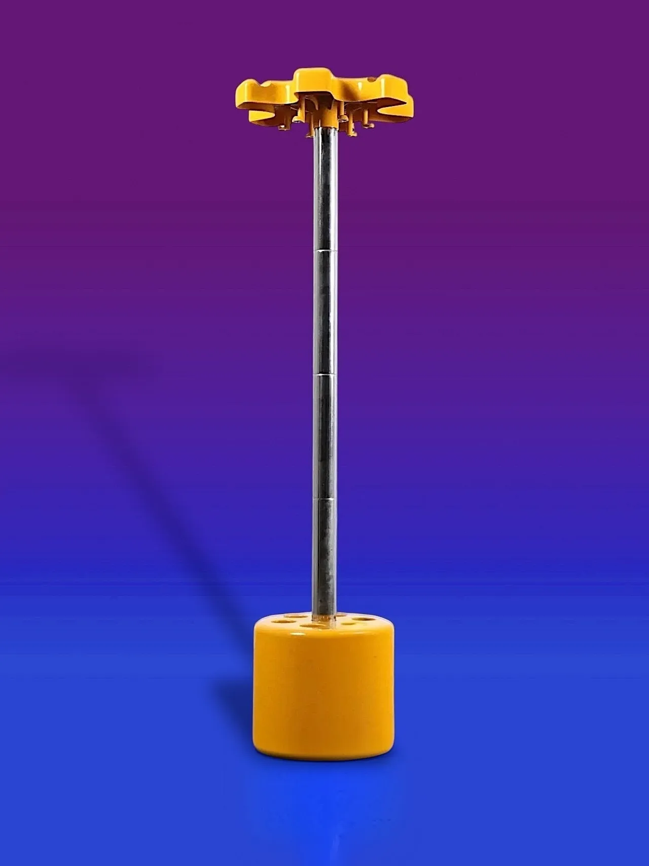 Appendiabiti modello Vip di Lucchi & Orlandini per Velca, anni '70 10