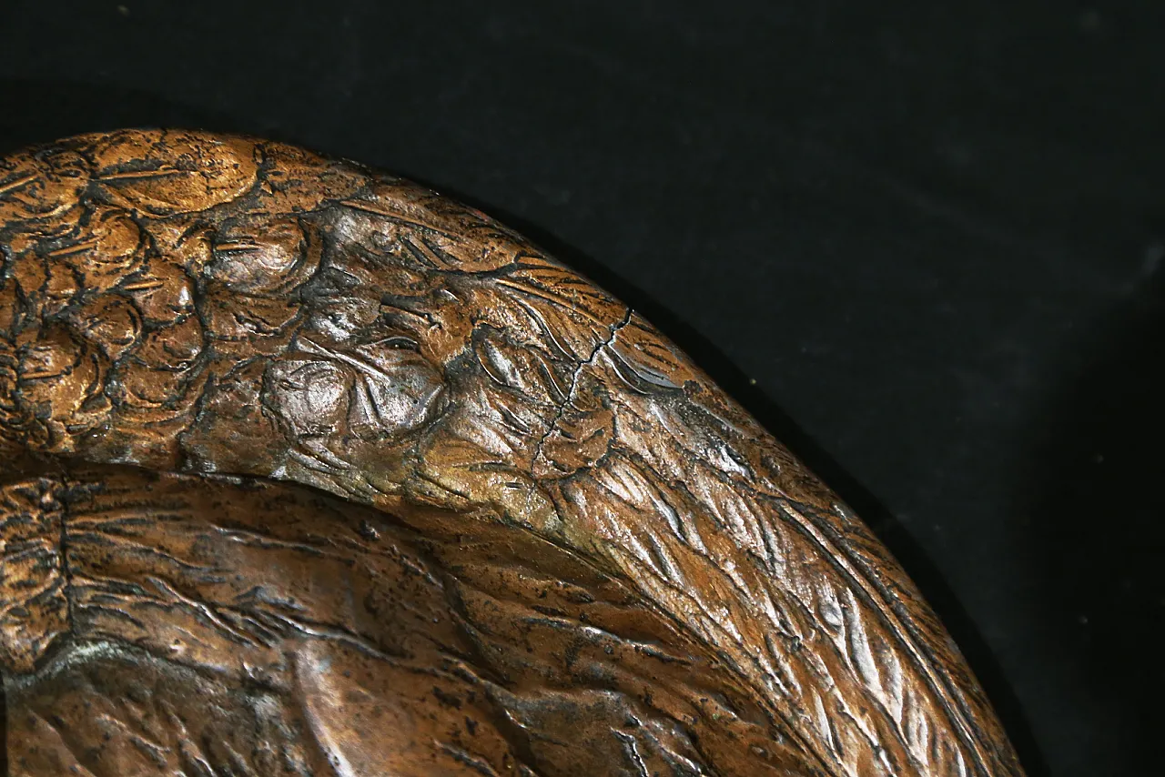 Bas-relief bronze plaque by Enea Stefani , angel of peace, 1920 17