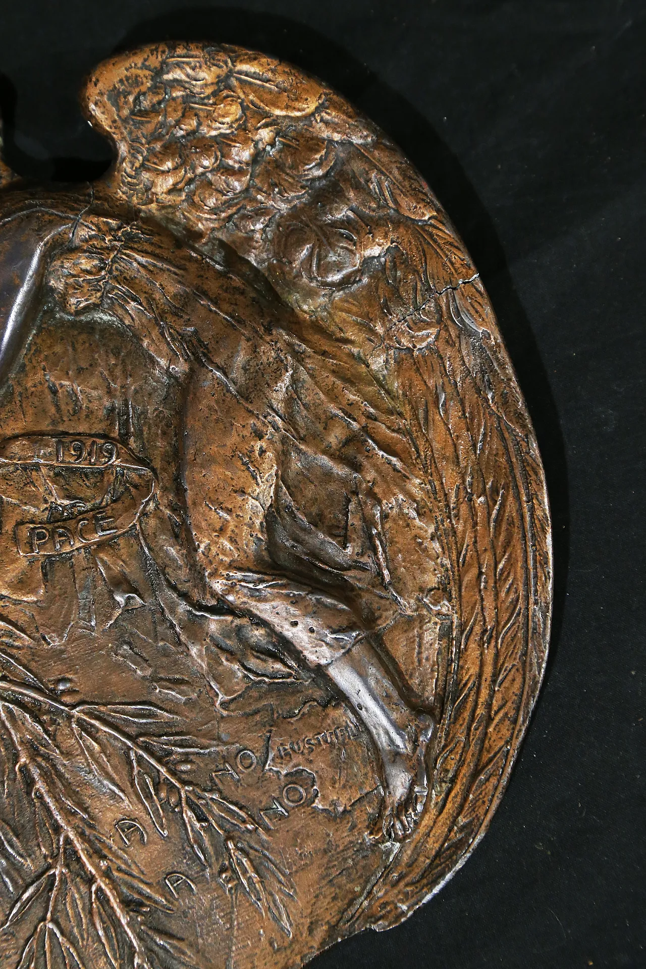 Bas-relief bronze plaque by Enea Stefani , angel of peace, 1920 20