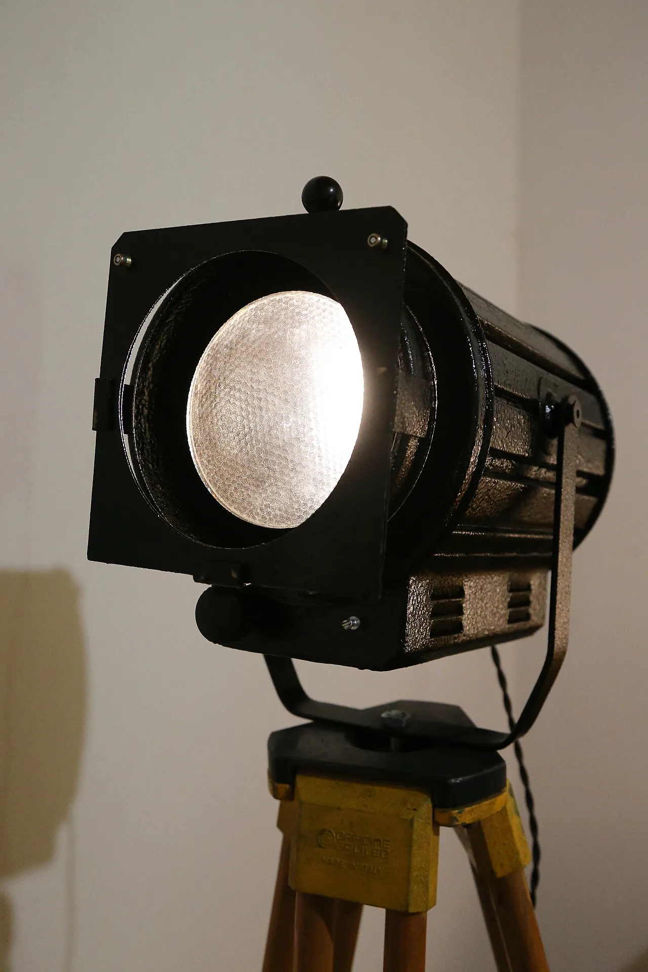 Theater lighthouse PC lens pinspot coemar  tripod floor lamp, 70s 11