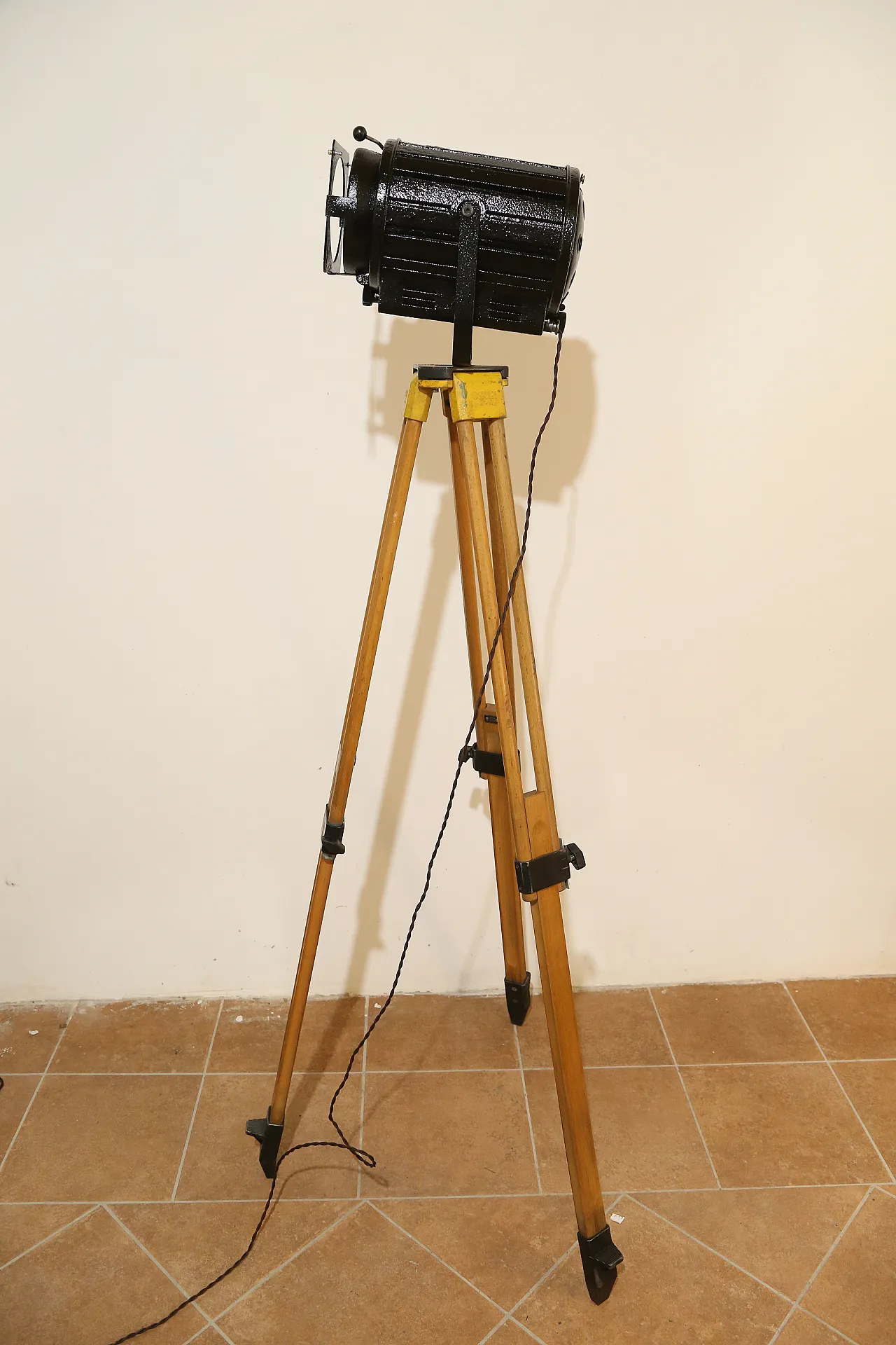 Theater lighthouse PC lens pinspot coemar  tripod floor lamp, 70s 12
