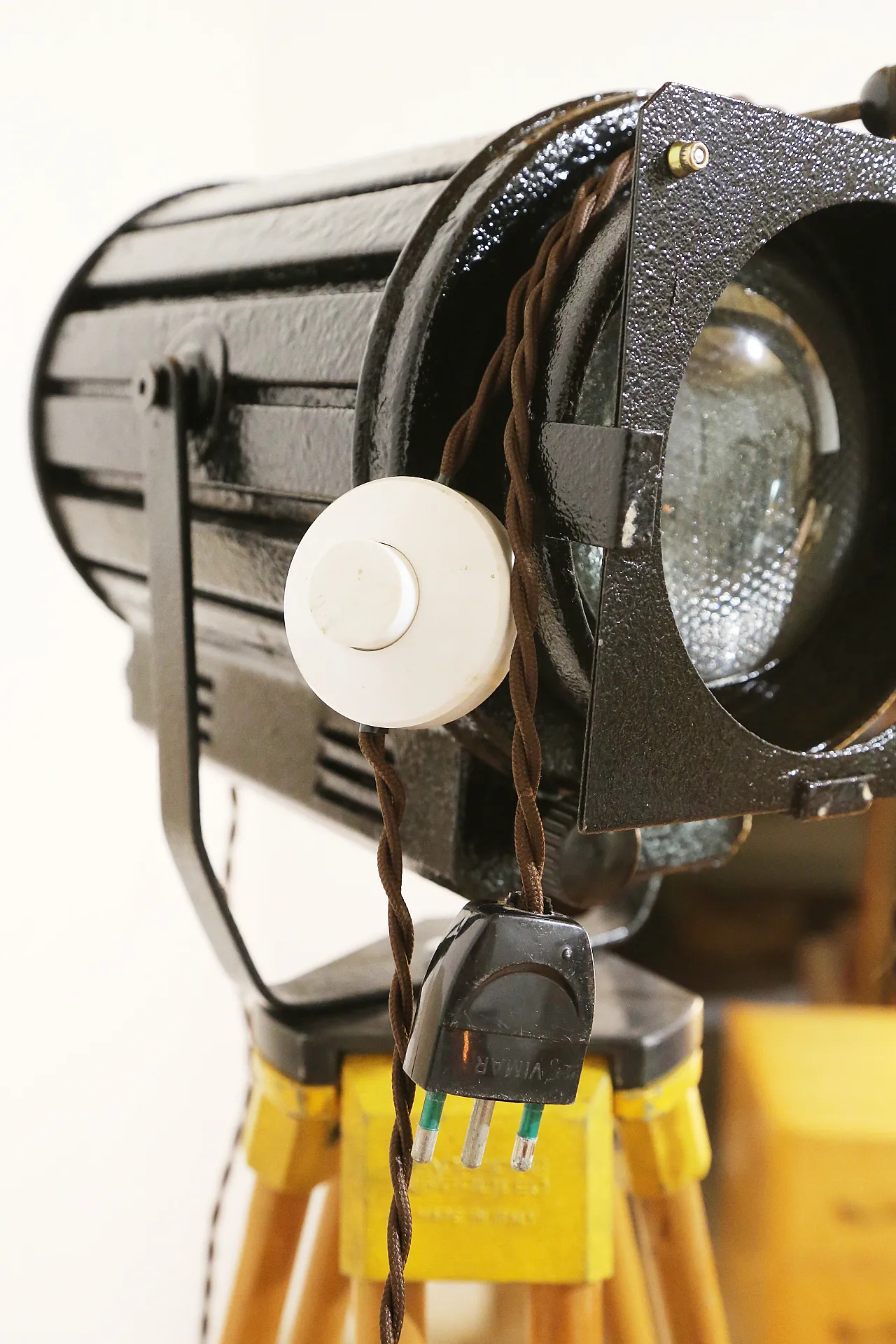 Theater lighthouse PC lens pinspot coemar  tripod floor lamp, 70s 21