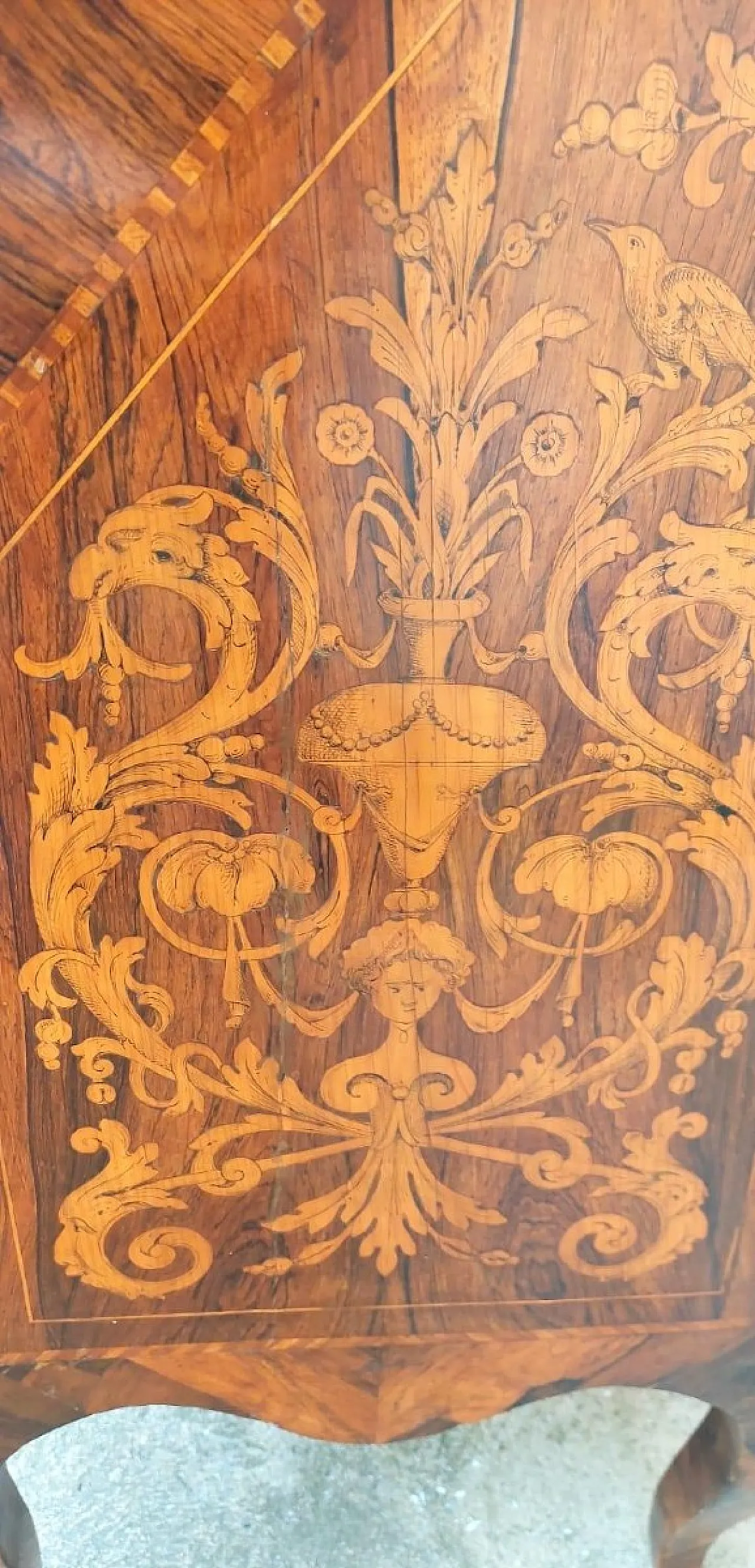 Inlaid wooden desk, mid-18th century 11