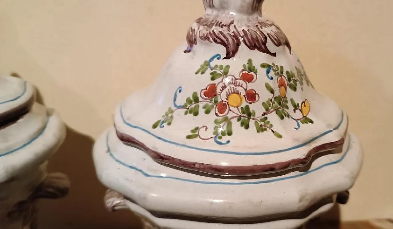 Pair of decorated terracotta vases, 18th century 10